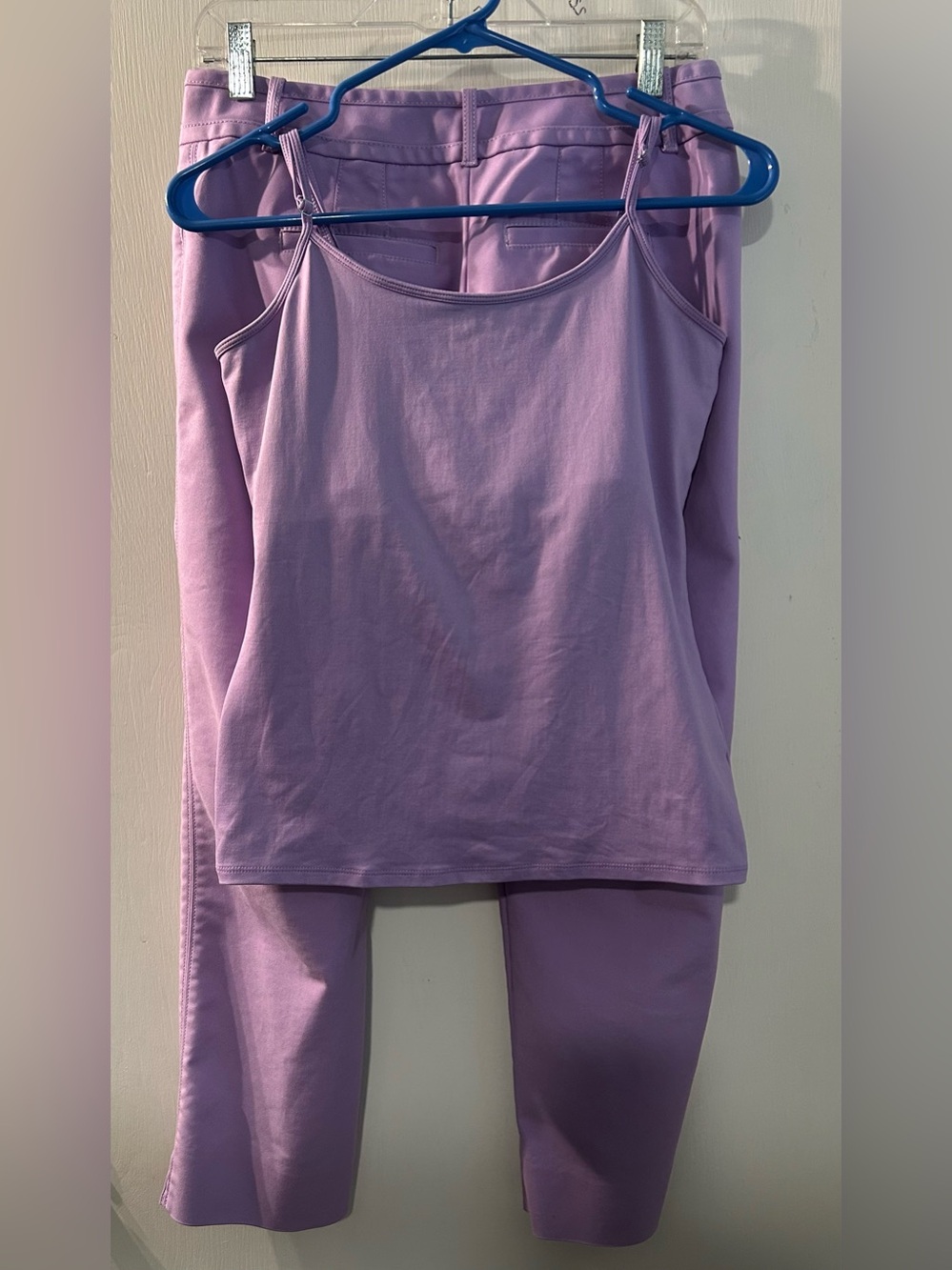 White House:Black Market Lilac Two-Piece Tank Top and cropped Pants Set Size 4R
